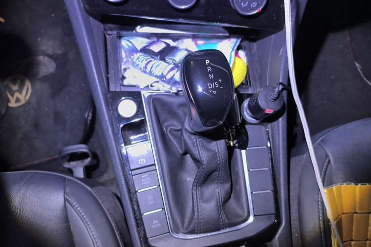 Used Volkswagen Sagitar 2019 280TSI DSG Comfort Version China VI Standard Gear Lever