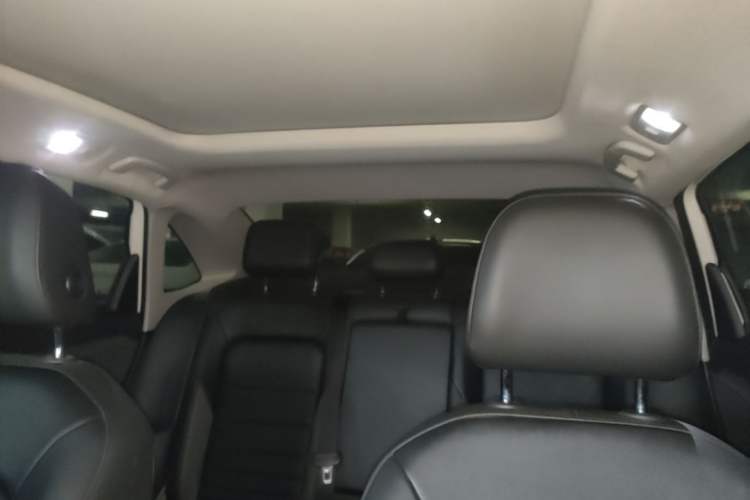 Used Volkswagen Sagitar 2019 280TSI DSG Comfort Version China VI Standard Headliner