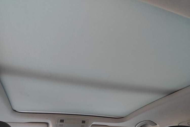 Used Volkswagen Sagitar 2019 280TSI DSG Comfort Version China VI Standard Headliner