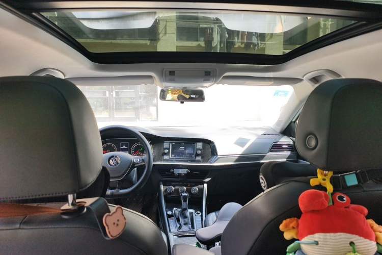 Used Volkswagen Sagitar 2019 280TSI DSG Comfort Version China VI Standard Headliner