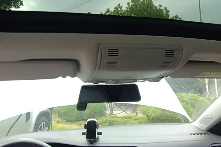 Used Volkswagen Sagitar 2019 200TSI DSG Comfort Version China VI Standard Headliner