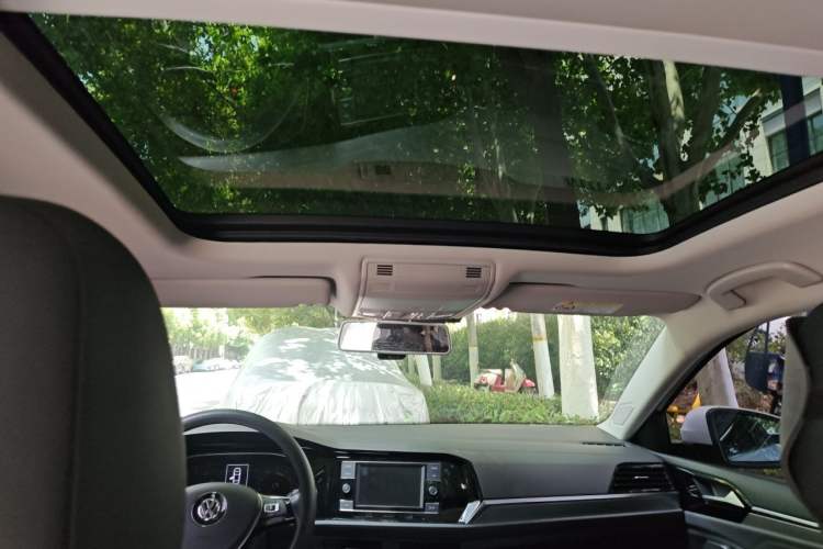 Used Volkswagen Sagitar 2019 280TSI DSG Comfort Version China VI Standard Headliner