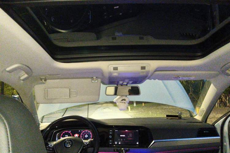 Used Volkswagen Sagitar 2019 280TSI DSG Comfort Version China VI Standard Headliner