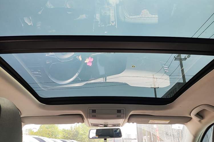 Used Volkswagen Sagitar 2019 200TSI DSG Comfort Version China VI Standard Headliner