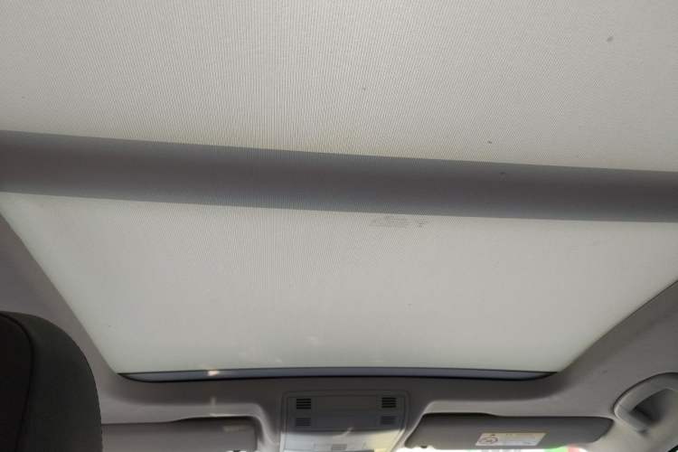Used Volkswagen Sagitar 2019 280TSI DSG Comfort Version China VI Standard Headliner