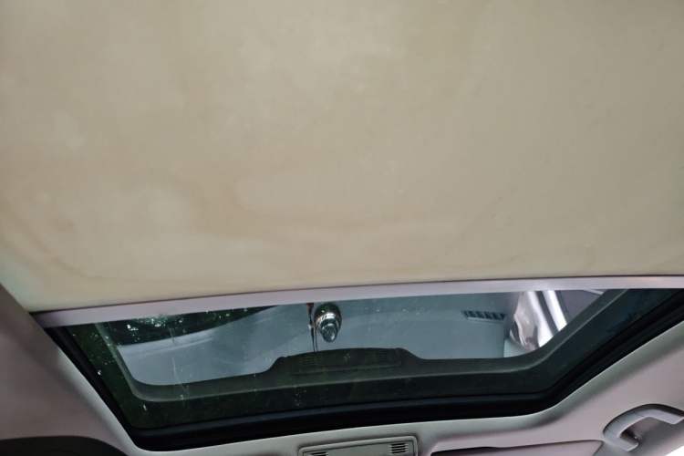 Used Volkswagen Sagitar 2019 200TSI DSG Comfort Version China VI Standard Headliner