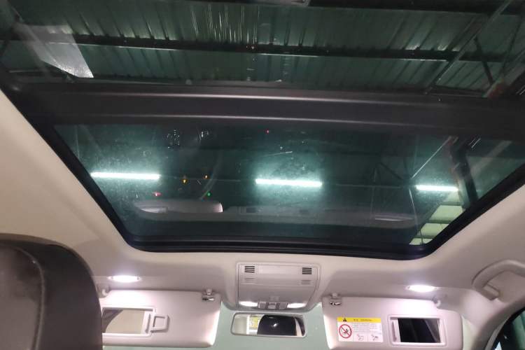 Used Volkswagen Sagitar 2019 280TSI DSG Comfort Version China VI Standard Headliner