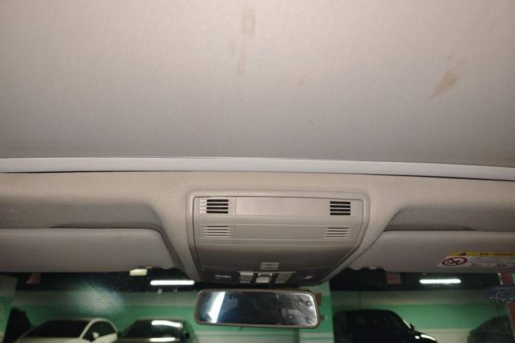 Used Volkswagen Sagitar 2019 200TSI DSG Comfort Version China VI Standard Headliner