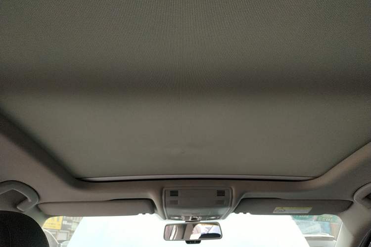 Used Volkswagen Sagitar 2019 280TSI DSG Comfort Version China VI Standard Headliner
