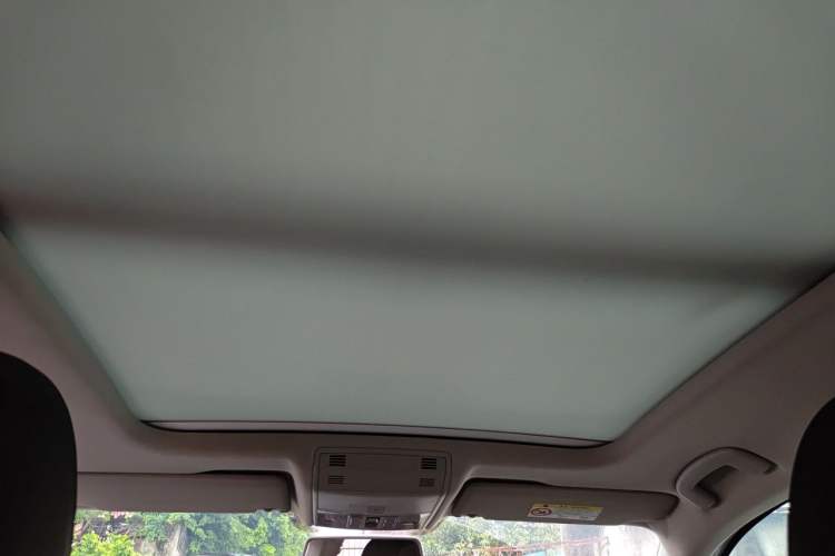 Used Volkswagen Sagitar 2019 280TSI DSG Comfort Version China VI Standard Headliner