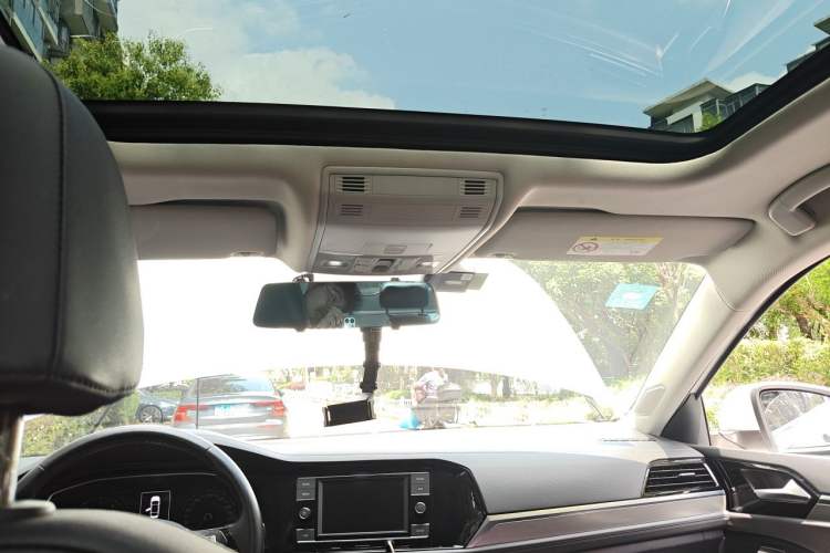 Used Volkswagen Sagitar 2019 280TSI DSG Comfort Version China VI Standard Headliner