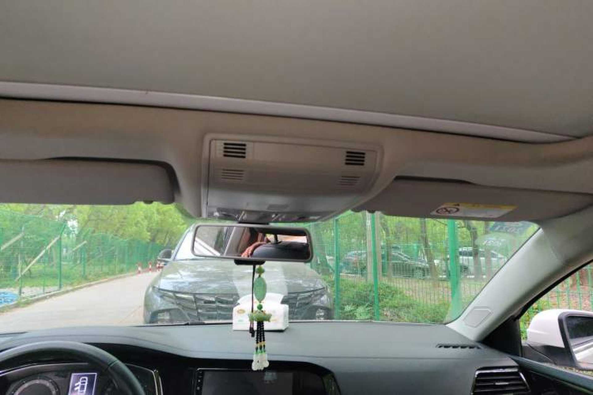 Used Volkswagen Sagitar 2019 280TSI DSG Comfort Version China VI Standard Headliner