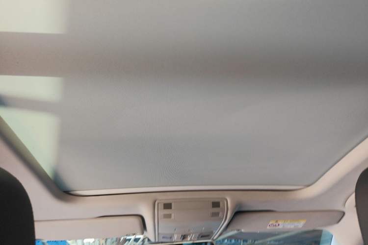 Used Volkswagen Sagitar 2019 200TSI DSG Comfort Version China VI Standard Headliner