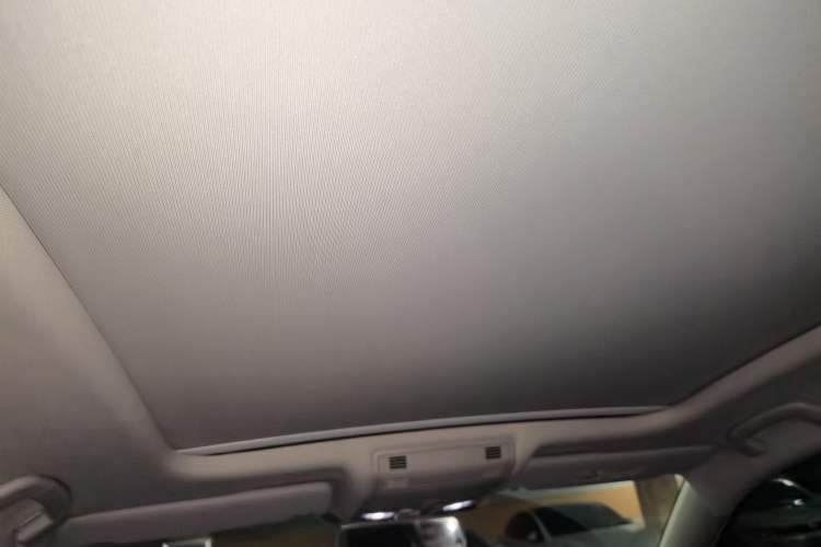 Used Volkswagen Sagitar 2019 280TSI DSG Comfort Version China VI Standard Headliner