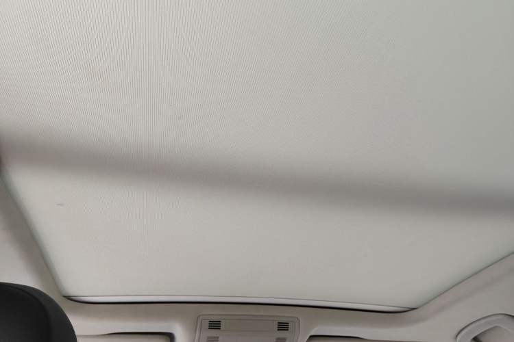 Used Volkswagen Sagitar 2019 280TSI DSG Comfort Version China VI Standard Headliner