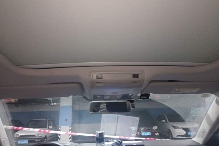 Used Volkswagen Sagitar 2019 200TSI DSG Comfort Version China VI Standard Headliner