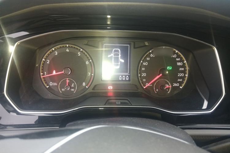 Used Volkswagen Sagitar 2019 200TSI DSG Comfort Version China VI Standard Instrument Cluster