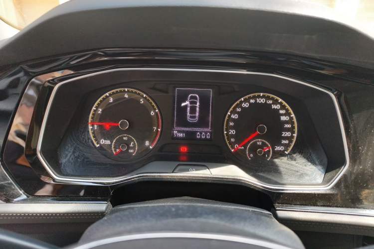 Used Volkswagen Sagitar 2019 280TSI DSG Comfort Version China VI Standard Instrument Cluster