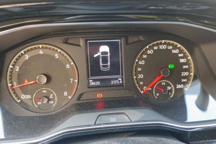 Used Volkswagen Sagitar 2019 200TSI DSG Comfort Version China VI Standard Instrument Cluster