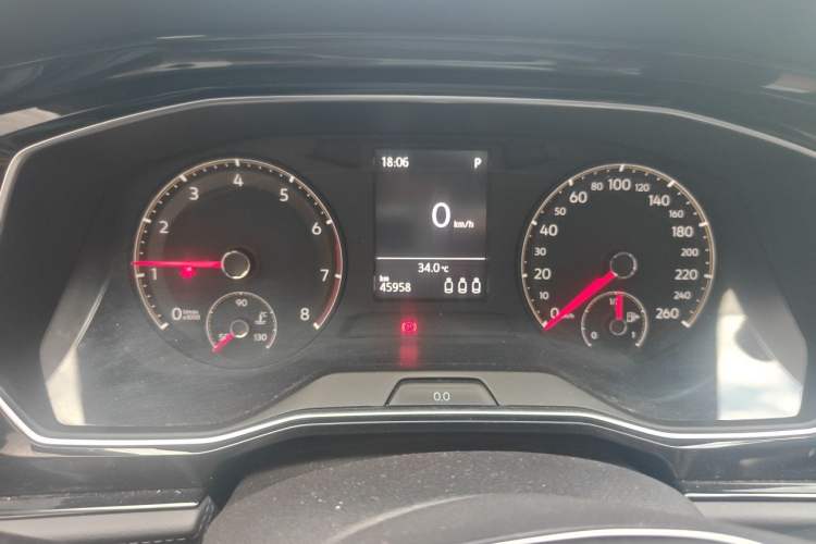 Used Volkswagen Sagitar 2019 280TSI DSG Comfort Version China VI Standard Instrument Cluster