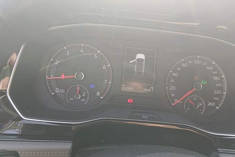 Used Volkswagen Sagitar 2019 200TSI DSG Comfort Version China VI Standard Instrument Cluster