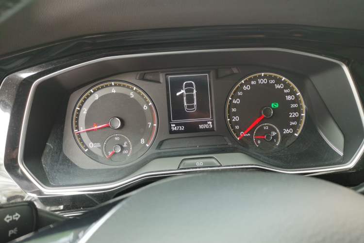 Used Volkswagen Sagitar 2019 280TSI DSG Comfort Version China VI Standard Instrument Cluster