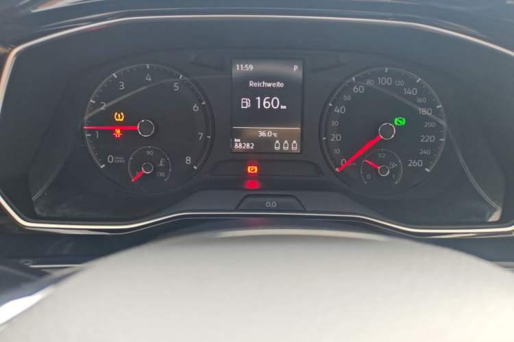 Used Volkswagen Sagitar 2019 280TSI DSG Comfort Version China V Standard Instrument Cluster