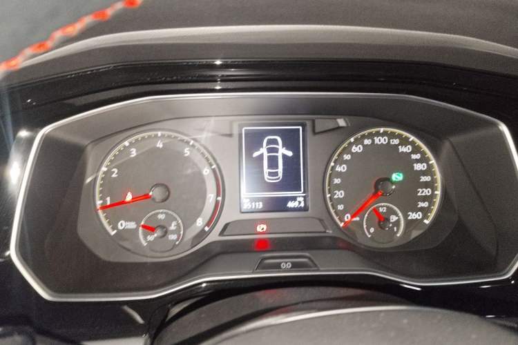 Used Volkswagen Sagitar 2019 200TSI DSG Comfort Version China V Standard Instrument Cluster