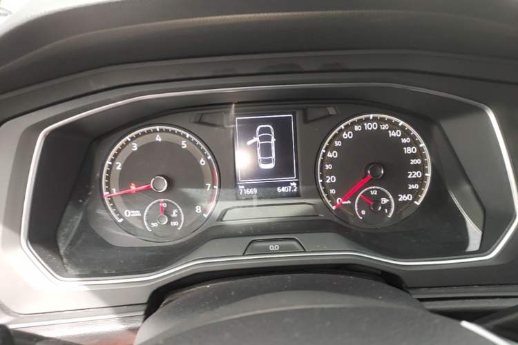 Used Volkswagen Sagitar 2019 200TSI DSG Fashion Edition China VI Standard Instrument Cluster