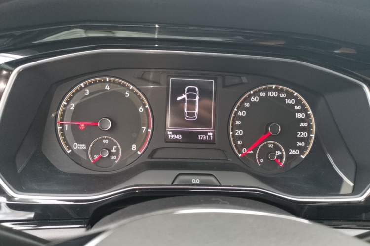 Used Volkswagen Sagitar 2019 200TSI DSG Comfort Version China VI Standard Instrument Cluster