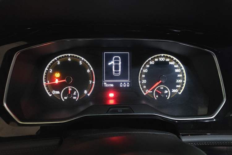 Used Volkswagen Sagitar 2019 280TSI DSG Comfort Version China V Standard Instrument Cluster
