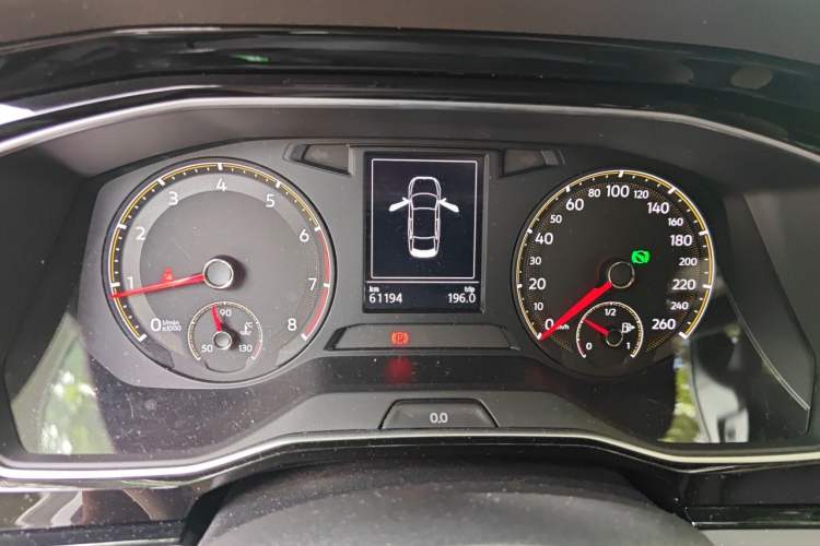 Used Volkswagen Sagitar 2019 200TSI DSG Comfort Version China VI Standard Instrument Cluster