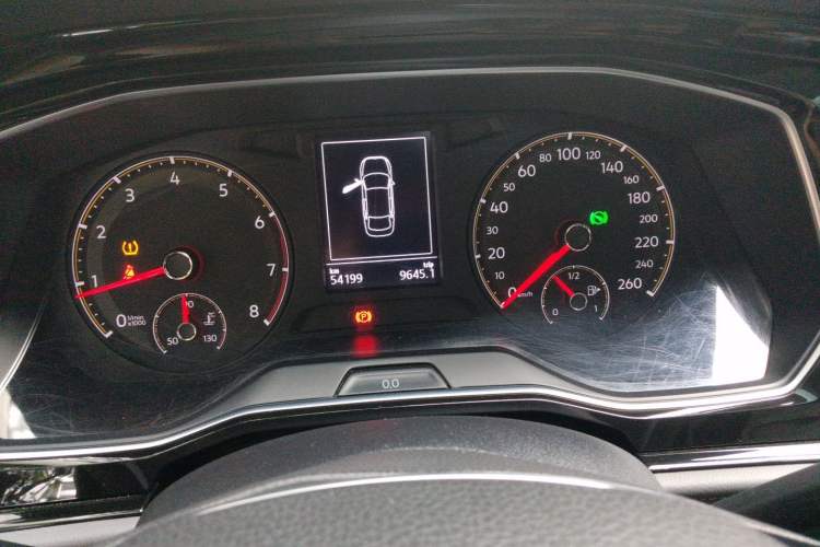 Used Volkswagen Sagitar 2019 200TSI DSG Comfort Version China VI Standard Instrument Cluster