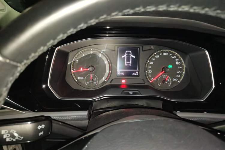 Used Volkswagen Sagitar 2019 280TSI DSG Comfort Version China VI Standard Instrument Cluster