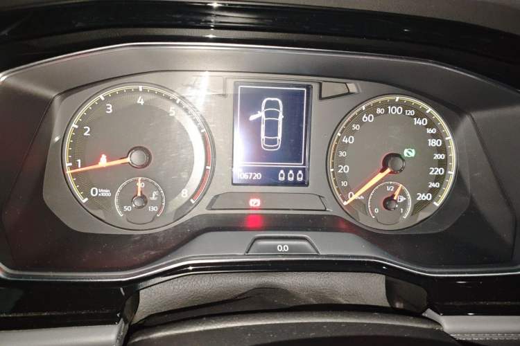 Used Volkswagen Sagitar 2019 200TSI DSG Comfort Version China VI Standard Instrument Cluster