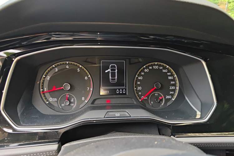Used Volkswagen Sagitar 2019 280TSI DSG Comfort Version China VI Standard Instrument Cluster