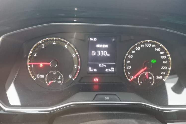 Used Volkswagen Sagitar 2019 200TSI DSG Comfort Version China VI Standard Instrument Cluster