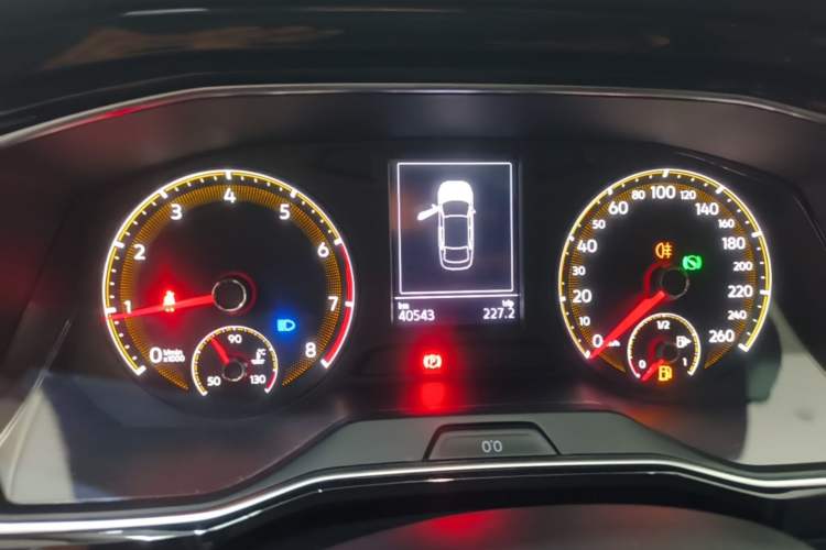 Used Volkswagen Sagitar 2019 280TSI DSG Comfort Version China VI Standard Instrument Cluster
