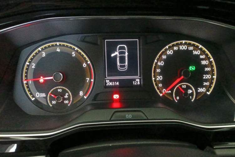Used Volkswagen Sagitar 2019 280TSI DSG Comfort Version China VI Standard Instrument Cluster
