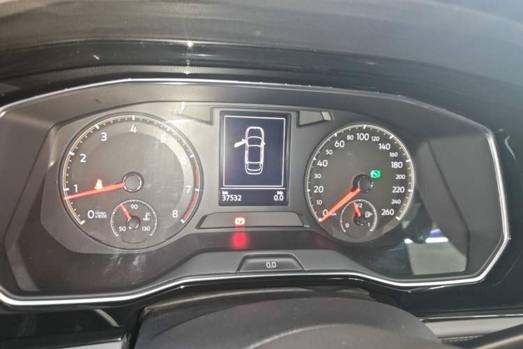 Used Volkswagen Sagitar 2019 280TSI DSG Comfort Version China V Standard Instrument Cluster