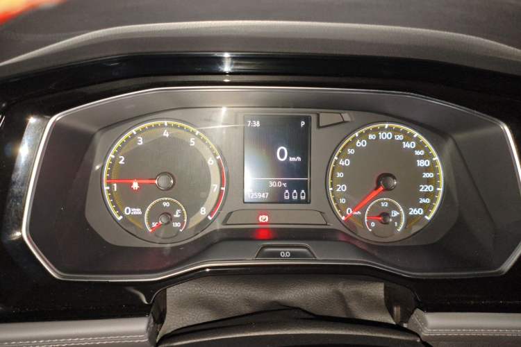 Used Volkswagen Sagitar 2019 280TSI DSG Luxury Version China VI Standard Instrument Cluster