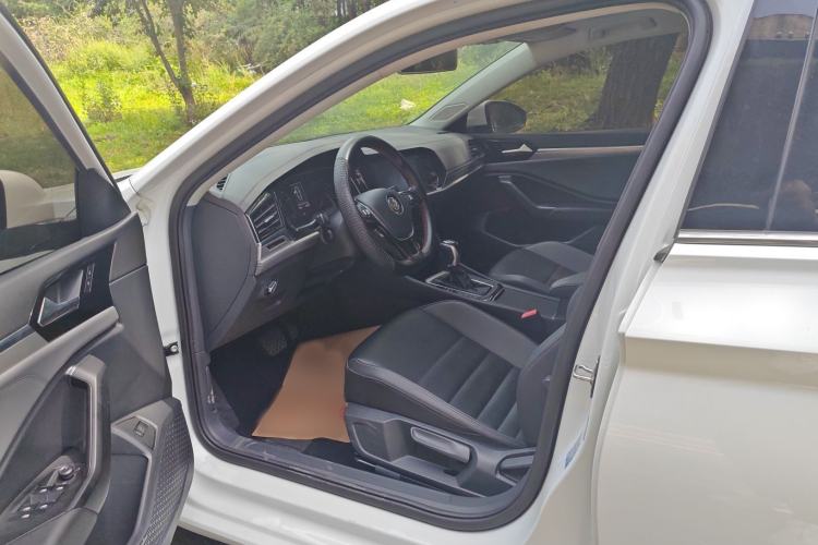 Used Volkswagen Sagitar 2019 200TSI DSG Comfort Version China VI Standard Interior 1