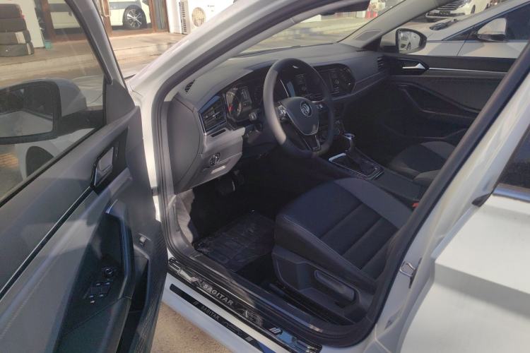Used Volkswagen Sagitar 2019 200TSI DSG Comfort Version China V Standard Interior 1