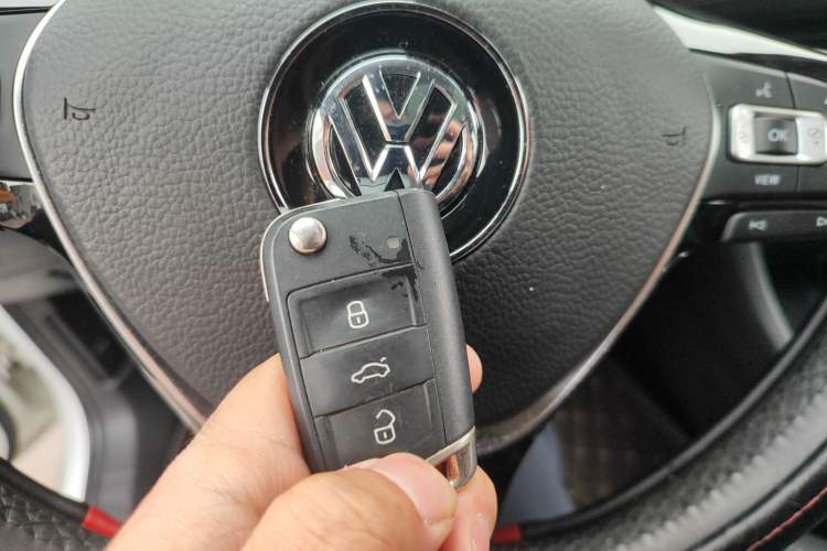 Used Volkswagen Sagitar 2019 280TSI DSG Comfort Version China VI Standard Interior 1