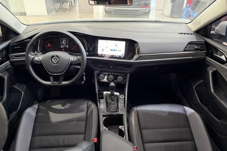 Used Volkswagen Sagitar 2019 280TSI DSG Comfort Version China V Standard Interior 1