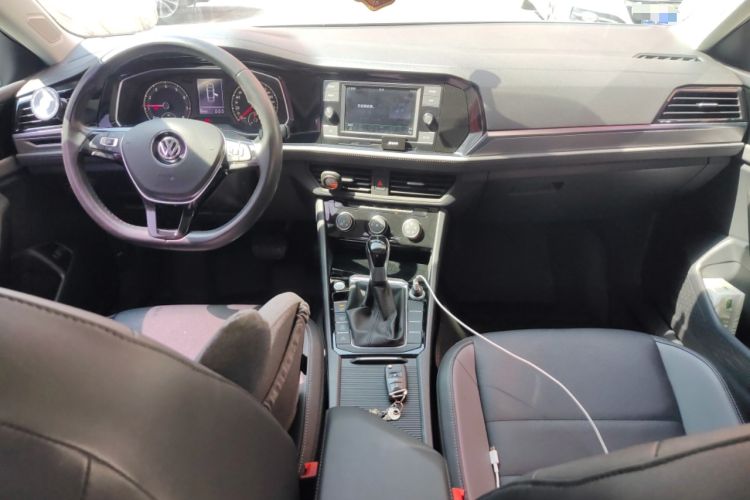 Used Volkswagen Sagitar 2019 200TSI DSG Comfort Version China VI Standard Interior 2