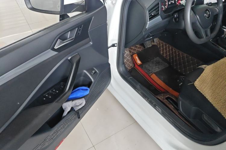 Used Volkswagen Sagitar 2019 200TSI DSG Fashion Edition China VI Standard Interior 3