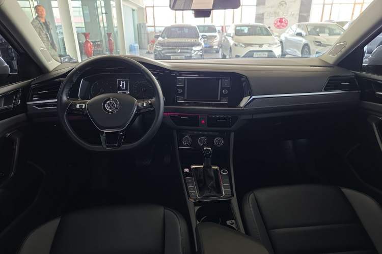 Used Volkswagen Sagitar 2019 280TSI DSG Comfort Version China VI Standard Interior 3