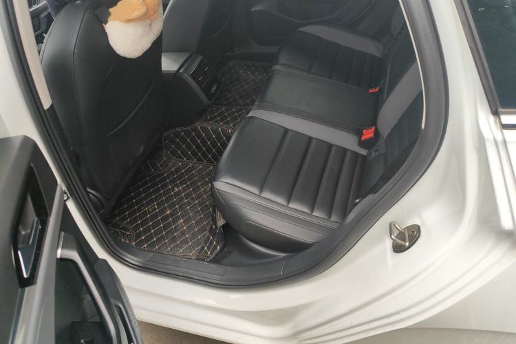 Used Volkswagen Sagitar 2019 280TSI DSG Comfort Version China VI Standard Interior 4