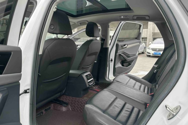 Used Volkswagen Sagitar 2019 200TSI DSG Comfort Version China V Standard Interior 5